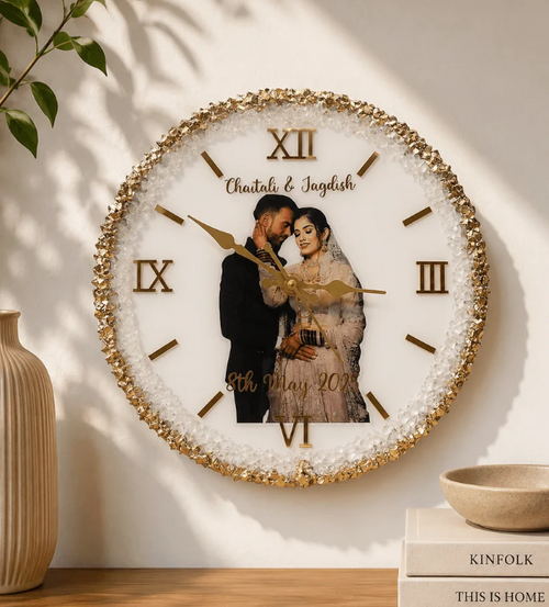 resin wall clock